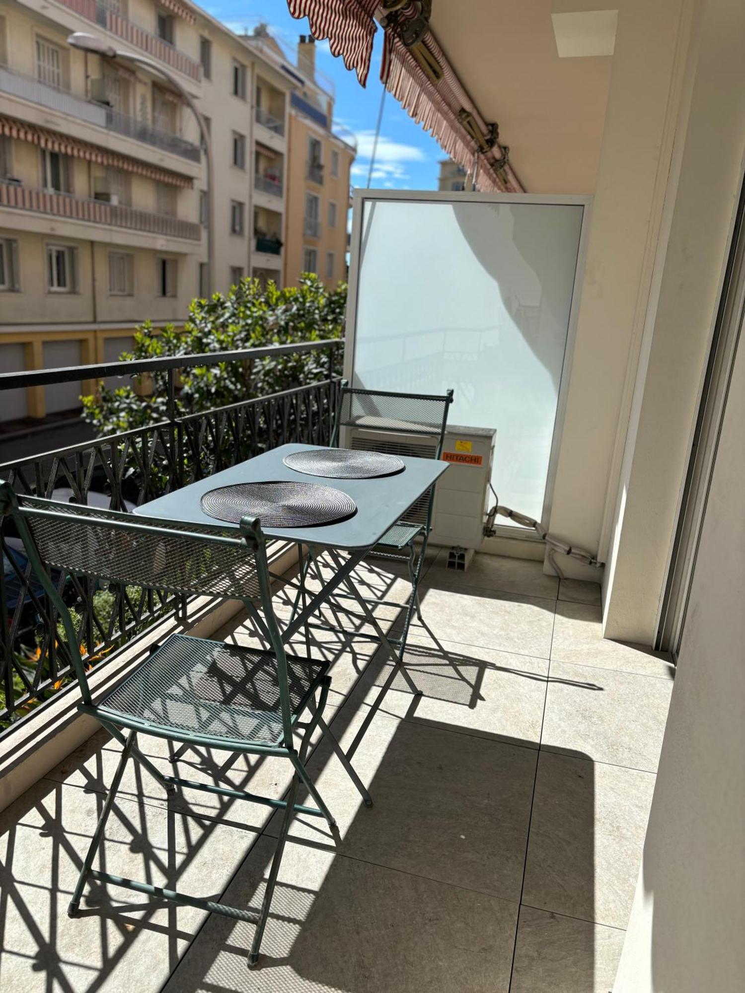 Studio 2 Etoiles A Menton Pour 4 Personnes Экстерьер фото